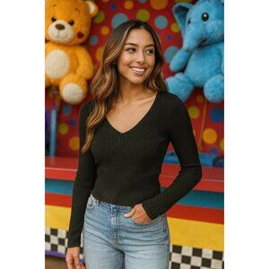 ASOS Design V Neck Ribbed Sweater Black size 6